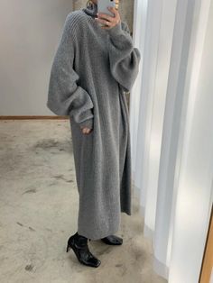 robe pull femme robe d'hiver robe décontractée robe longue marron abricot gris manches longues couleur pure tricot hiver automne col roulé col haut élégant décontracté coupe moderne 2022 taille unique de 2024 ? €42.78 Maxi Dress Outfit Winter, Dress Outfit Winter, Knitted Maxi Dress, Maxi Dress Outfit, Women Sweaters Winter, Warm Dresses, Trendy Winter, Long Sleeve Knit Dress, Sweater Dress Women