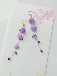 Lavender Flower Earrings, Single Bead Earrings, Diy Earrings Aesthetic Beads, Purple Flower Earrings, Cute Handmade Earrings, Cool Earrings Aesthetic, Flower Earrings Aesthetic, Cute Earrings Aesthetic, Handmade Earrings Ideas