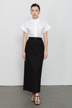 This skirt brings sophisticated style to your wardrobe. Crafted from a durable wool blend, this ankle length skirt offers timeless style for any occasion. With sleek, clean lines and smart welt pockets, this skirt ensures a polished look with unbeatable comfort. Office Ootd, Pointed Flat Collar, Work Fits, Bow Tie Dress, Mean Blvd, Ankle Length Skirt, Skirt With Buttons, Flat Collar, Chiffon Midi Dress