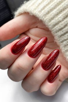 Red Elegant Nails, Red Nail Art Ideas, Red Sparkly Nails, Cherry Red Nails, Usa Nails, Red Nail Art, Nail Art Trends, Cherry Nails, Nail Shimmer