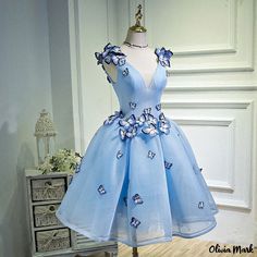 Olivia Mark - Evening Gown: Elegant Long Dress for Hosting, Performances, in Slim Fit Red Banquet Party Dress Blue Graduation Dresses, Butterfly Outfit, Junior Homecoming Dresses, Mode Ulzzang, Homecoming Formal Dresses, Elegant Ball Gowns, Cute Homecoming Dresses, Light Blue Dress, Tulle Homecoming Dress