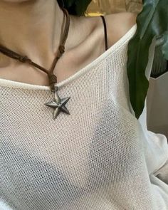 Details: Necklace with leather straps and star pendum Hair Wear, Golden Color, Leather Necklace, Leather Straps, Night Out, Leather, How To Wear