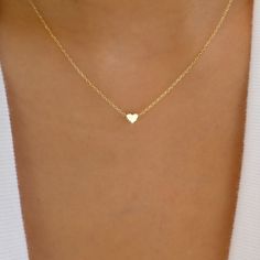 Mini Eva Heart Necklace – Love Stylize Mini Heart Necklace, Heart Pendent, Pretty Jewelry Necklaces, Crystal Heart Necklace, Lion Necklace, Double Heart Necklace, Bling Necklace, Necklace Love, Neck Jewellery