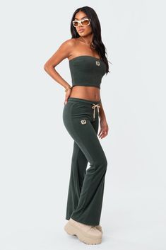 Terry Low-Rise Pants Fitted Cotton Athleisure Sets, Casual Sets With Elastic Waistband, Casual Fitted Sets With Elastic Waistband, Stretch Long Pants Sets With Elastic Waistband, Stretch Sets With Elastic Waistband And Long Pants, Fitted Cotton Sweatpants For Yoga, Fitted Green Loungewear Bottoms, Fitted Cotton Pants For Athleisure, Fitted Cotton Athleisure Pants