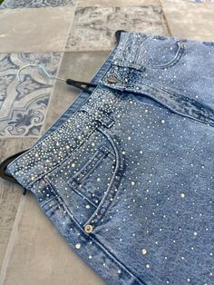 Color: Black Material: Cotton - Elastane High quality glitter jeans Glitter and glamour from every angle Handwash only Crystal Embellished Denim Jeans, Trendy Fitted Jeans With Rhinestones, Fitted Denim Jeans With Rhinestones, Bedazzled Jeans Diy, Trendy Rhinestone Jeans, Party Jeans With Rhinestones Straight Leg, Party Straight Leg Jeans With Rhinestones, Glamorous Denim Bottoms For Night Out, Denim Bottoms With Rhinestones For Night Out