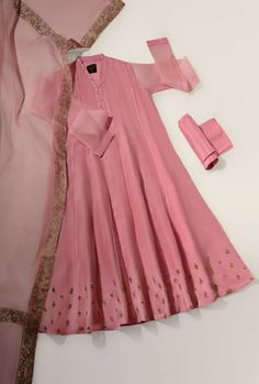 Desi Attire, Agha Noor, Outfits Woman, Loafer Shoes Women, Simple Pakistani Dresses, Designer Outfits, Kawaii Fashion Outfits, Designer Dresses Casual, Fancy Dress Design