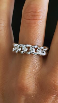 "This beautiful chain ring is made from solid Sterling silver .It is 7mm wide x 5mm thick .Weight around 10g depending on the size.It is polished to high shine, not oxidised. It is super cool and comfortable to wear.Please leave the ring size needed at the checkout \"Notes to Seller\"  Thank you for choosing hand made. ☺️ Ette" Silver Chain Ring, Double Finger Ring, Personalised Bangle, Bubble Ring, Stackable Bands, Star Chain, Dope Jewelry, Eye Jewelry, Silver Pieces