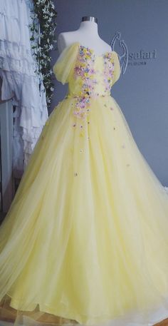 This soft yellow gown is perfect for those teens/young adults who want a sophisticated look but still want to feel like they've stepped out of a fairytale. This is the perfect balance of both! This gown best fits teens - women's small. The back is lace up and the adjustability makes the dress very accommodating to many body shapes. Measurements: Yellow Wedding Dress The Bride, Wedding Dresses Yellow, Yellow Ballgown, Rent Costumes, Yellow Wedding Dress, Yellow Gown, Yellow Wedding, Soft Yellow, 8 Days