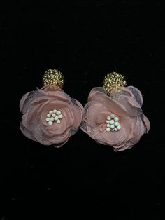 Pink flower with a gold stud Rose-colored Flower Jewelry For Party, Rose Flower Jewelry For Party, Elegant Rose Gold Flower Clip-on Earrings, Flower Charm Earrings For Party, Pink Flower Earrings For Evening, Pink Flower-shaped Evening Jewelry, Chic Pink Flower Earrings Gift, Rose Gold Flower Earrings For Party, Formal Rose Gold Flower Earrings