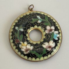 Vintage Chinese Cloisonne Pendant Black Enamel Floral Design   | eBay Chinese Cloisonne, Antique Jewelry Necklace, Cloisonne Enamel, Black Enamel, Sign Design, Vintage Watches, Antique Jewelry, Vintage Antiques, 1970s