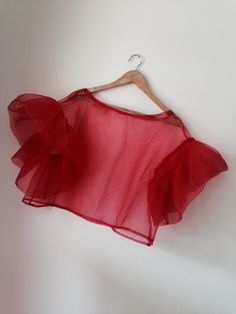 Clothing Brand Ideas, Organza Fashion, Organza Tops, Ropa Upcycling, Linen Style Fashion, Tulle Top, Organza Top, Brand Ideas, Dreamy Dress