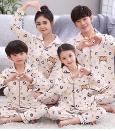 matching outfits Cute Pijamas, Night Wear Pajamas, Mens Silk Pajamas, Family Dress, Night Suit For Women, Matching Family Christmas Pajamas, Cute Babies Photography, Couple Pajamas