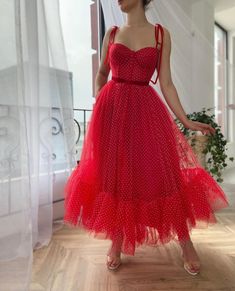 Gown - Teuta Matoshi Duriqi Red Tulle Dress, Tea Length Prom Dress, Sweetheart Homecoming Dress, Prom Dress Red, Tulle Homecoming Dress, Stunning Prom Dresses, Tulle Evening Dress, Sequin Prom Dresses, Prom Dress Shopping