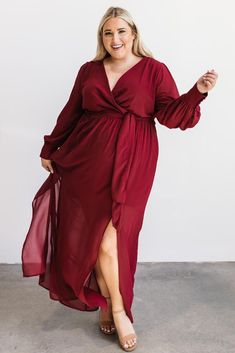 Plus Size Wedding Guest Outfits, Wine Maxi Dress, Dresses Velvet, Dresses Holiday, Plus Size Bridesmaid, Baltic Born, Bridesmaid Dresses Plus Size, Theme Color, Rust Dress