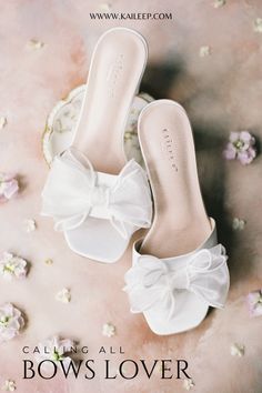 Summer Wedding Shoes Block Heels Wedding, Organza Bow, Perfect Wedding Shoes, Bridal Flats, Heels Wedding, Satin Shoes, Wedding Guest Shoes, Wedding Look, Wedding Sandals