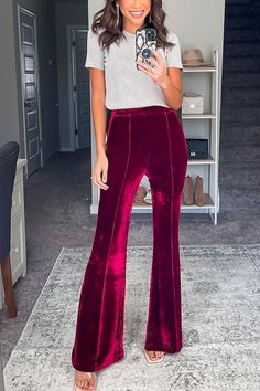 Luxuriate in these High Waist Flare Bottoms Velvet Pants. Crafted from timeless velvet fabric, these bottoms hug the body in all the right places, exuding stylish sophistication. Pair with fitted tops and jackets for a classic look.Material:VelvetSIZEUS/CANBUSTWAISTHIPSS2-433"-34"26"-27"36"-37"M6-835"-36"28"-29"38"-39"L10-1237"-39"30"-32"40"-42"XL12-1440"-42"33"-35"43"-45" Flare Bottoms, Fitted Tops, Velvet Pants, Velvet Fabric, Classic Looks, High Waist, High Waisted, Velvet, Pants