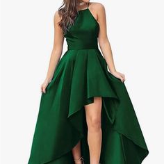 The Perfect Holiday Dress Find! It’s A True Gem With Its Deep Emerald Green Color. The Dress Was A Tad Big On Me I’m A Solid 12/14. I’m 5’8 200lbs. This Fits Like A True 14/16. I Attached The Current Price Of This Dress As Of Today From Amazon. Never Worn- Smoke Free Home Forest Green Prom Dress, Green Dress Formal, Dresses Elegant Short, Emerald Green Formal Dress, Green Hoco Dress, Reception Dress Short, Fancy Attire, Forest Green Dresses, Sparkle Prom Dress