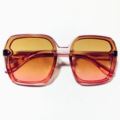 These 1970s vintage style new sunglasses feature an oversized square lens, provide UV 400 protection. Dimensions: Length: 6 inches Lens diameter: 2/2.5 inches Sunglasses 70s, Retro Vintage Style, Oversized Sunglasses, Recycled Metal, Fashion Mode, Glasses Frames, Mode Vintage, Eyewear Sunglasses, Square Sunglasses