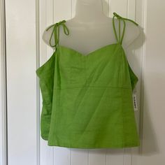 Old Navy Linen Blend Green Tie-Strap Tank Top. Sixes Xl. New W/ Tags. Spring Vacation Tops With Straps, Spring And Summer Camisole With Tie Straps, Spring Tank Top With Adjustable Straps, Spring Summer Camisole With Tie Straps, Spring Camisole With Tie Straps, Green Tank Strap Camisole For Spring, Green Camisole With Tank Straps For Spring, Summer Tank Top With Adjustable Straps For Spring, Summer Camisole With Tie Straps For Spring