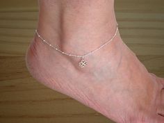 "Sterling silver clover anklet bracelet. All components are 925 sterling silver. L e n g t h: 8.27\" + 2\" extension chain (21 cm + 5 cm) Shipping: By Postal Service (no tracking). If you need tracking please choose another shipping option when you order it. You can see other models https://www.etsy.com/es/shop/Malukart" Sterling Silver Anklet With Silver Chain For Gift, Sterling Silver Anklets With Silver Chain As Gift, Sterling Silver Chain Anklet For Gift, White Sterling Silver Anklets As Gift, Silver Anklet, Sterling Silver Anklet, Silver Anklets, Jewelry Sterling Silver, Anklet Bracelet