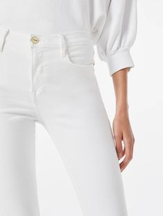 Le High Flare | Blanc – FRAME Frame Store, Country Women, Wide Leg Denim, Ruched Dress, Cami Dress, Denim Women, Boyfriend Jeans, Flare Jeans, Stretch Denim