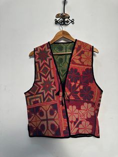 Handmade Kantha Waistcoat, Vintage Ethnic Vest, Boho Chic Jacket Short Jacket Chic Jacket, Jacket Making, Kantha Jacket, Short Jacket, Brands Outlet, Formal Occasion, Vest Jacket, Boho Chic, Floral Pattern