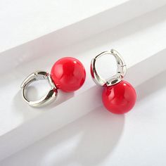 BUY OVER 2 PIECES GET 30% OFF: AUTO DISCOUNT BUY 2 PIECES 20% OFF USE CODE: NEW20 Free Shipping for over $39 If you would like to purchase a set (all color included in 1 set), please visit here: https://www.hugetomato.com/products/new-elegant-pearl-earrings-for-women-in-14k-gold-plated-set-box-with-free-jewelry-organizer-mothers-day-gift Mirror Luster Big Pearl Earrings The pearl has a mirror luster. This pair of pearl earrings are glossy, big, and shining. The dangle is perfectly designed, whic Big Pearl Earrings, Hot Earrings, Handmade Pearl Jewelry, White Champagne, Big Pearl, Gold Alloys, Pearl Types, Vintage Pearls, The Pearl