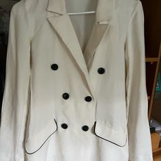 Classic Colors And Style Never Worn Zara Cream Summer Outerwear, Cream Buttoned Blazer For Spring, Cream Blazer For Spring Day Out, Cream Summer Outerwear For Office, Spring Cream Blazer For Day Out, Elegant Cream Summer Blazer, Cream Double-breasted Blazer For Spring, Spring Cream Double-breasted Blazer, Chic Cream Blazer For Spring