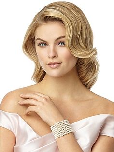 Seapearl Woven Wide Bridal Cuff http://www.dessy.com/accessories/seapearl-woven-wide-bridal-cuff/ Boho Bride Accessories, Beaded Bridal Gown, Bridal Cuff Bracelet, Beach Wedding Accessories, Bridal Party Accessories, Bridal Cuff, Flower Girl Accessories, Wedding Hairband, Bridal Purse