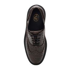 The Mercer women's oxford shoes feature a playful lace-up closure and heavy stitching for a textural twist. Made of premium smooth leather, these timeless oxford loafers are designed to last. Women Oxford Shoes, Boots And Sneakers, Heeled Loafers, Boots For Sale, Womens Oxfords, Flat Sandals, Smooth Leather, Best Sellers, Sale Items