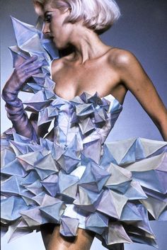 Mugler Inspired, Mugler 90s, Vintage Thierry Mugler, Structured Fashion, Triangle Dress, Origami Dress, Geometric Fashion, Original Supermodels, French Fashion Designers