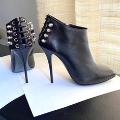 Guiseppe Zanotti Black Leather Ankle Boots. Size 36.5-6. 9.5" Long Inside Shoes Following Slope. 4.5" Heel Height. Ankle Heels Boots, Inside Shoes, Zanotti Shoes, Ankle Heels, Black Leather Ankle Boots, Heels Boots, Heeled Ankle Boots, Leather Ankle Boots, Shoes Heels Boots