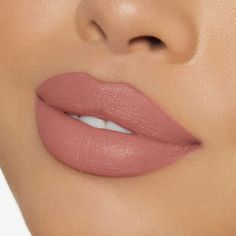 Nude Pink Lipstick, Beauty Tutorial, Kylie Lips, Formal Hair, Kylie Cosmetic, Lip Shapes, Cosmetic Shop, Rings Vintage