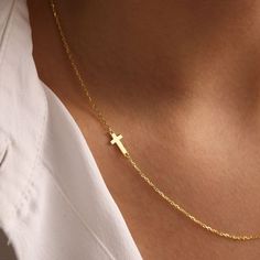 ❤️Perfect Gift for loved ones. ❤️Sideway Cross Necklace ❤️Your purchase will arrive in a gift box ❤️ All our jewelry is handmade with Love and Care in our workshop  DETAILS Material: High-Quality Solid 925 Sterling Silver and 14K Solid Gold Finish: Silver Plated, Rose Plated, Gold Plated, 14K Solid Gold and Solid White Gold  PROCESSING & SHIPPING All items purchased will be shipped within 2-7 business days. You can upgrade your shipping to Express during check out if you want it faster 🚀Standar Side Cross Necklace, Personalized Cross Pendant Jewelry Gift, Personalized Cross Pendant Jewelry For Gifts, Valentine's Day Cross Pendant Jewelry Gift, Valentine's Day Gift Cross Pendant Jewelry, Adjustable Cross Pendant Necklace For Gift, Dainty Cross Jewelry For Mother's Day, Cross Jewelry For Birthday And Mother's Day, Personalized Cross Pendant Necklaces For Gifts