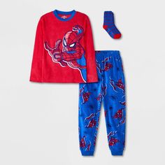 Get your superhero ready for bed by dressing them in the Spider-Man 2-Piece Cozy Pajama Set and Socks. This red pajama set includes a red long-sleeve sleep shirt and a pair of pajama pants, both with a Spider-Man print, as well as matching red and blue socks for a cozy look. Made from soft fabric, the pieces are comfortable and warm to wear. Spiderman Pajama Pants, Spiderman Toddler, Spiderman Pajamas, Christmas Pajama Pants, Mens Pajamas Set, Cozy Pajamas, Kids Clothes Boys, Boys Christmas, Fleece Pants