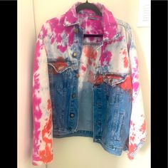 Vintage Tie Dye Denim Jacket. Brand New!! Acid Wash, Pink And Orange Color Scheme. Tie Dye Denim Jacket, Orange Color Scheme, Vintage Tie Dye, Orange Color Schemes, Dye Denim, Tie Dye Denim, Vintage Tie, Hip Hop Outfits, Vintage Denim Jacket