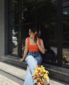 Poses With Suitcase, Mumbai Fashion Outfits, Mumbai Outfit Ideas, Summer Jeans Outfit Casual Classy 2024, Casual Chic Outfits Summer Classy Street Styles, Photo Pose For Women, Poses In Jeans Top, Birthday Outfit Simple, Mumbai Outfits