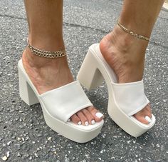 Off white platform sandal with chunky block heel. Details: Off white/Cream True to size Cream Platform Heels, White Chunky Sandals, White Platform Sandals, White High Heels, White Platform, Chunky Sandals, Chunky Block Heels, Platform Sandals Heels, White Sandals