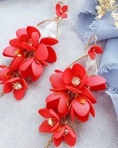 Red and Gold Long Wedding Flower Earrings Red Crystal Flower - Etsy Poland Elegant Red Flower Earrings For Party, Elegant Red Flower Earrings, Red Flower Charm Earrings, Red Flower-shaped Party Earrings, Red Flower Shaped Party Earrings, Red Flower-shaped Earrings For Party, Red Flower Earrings For Wedding, Red Flower Drop Earrings For Wedding, Red Floral Earrings For Party