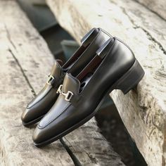 Custom Made Men's Goodyear Welted Loafers in Black Box Calf with Metal Toe Taps 1 Fashion Tips For Men, Men's Loafers, Goodyear Welt, Black Box, Monk Strap, Luxury Shoes, Loafers Men, 18th Century, Comfortable Shoes