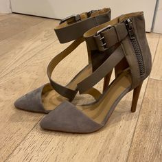 Cute Buckles Jeans Shoes, Shoes With Jeans, Jean Grey, Gray Suede, Joes Jeans, Leather Heels, Suede Leather, Shoes Women Heels, Shoes Heels