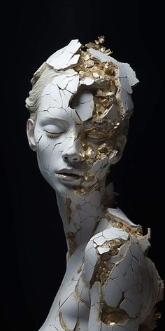 Incomplete Art, Awesome Halloween Makeup, Broken Face, Kintsugi Art, Human Sculpture, Halloween Makeup Ideas, American Holiday, Abstract Face Art, Express Gratitude