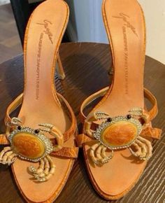 Funky Shoes, Stunning Shoes, Aesthetic Shoes, Swag Shoes, Mode Inspo, Shoe Closet, Pretty Shoes