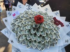 Luxury Money Bouquet Money Bouquet With Roses, Money Bouquet Birthday, Money Flower Bouquet, Gifts Bouquet, Sweet Gestures, Money Folding, Custom Money, Folding Money, Money Flowers