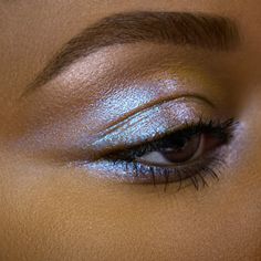 Shimmer Eyeshadow, Iridescent Blue, Makeup Hacks