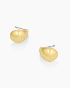 The Banks Earrings are perfect for adding a classic and cool touch to any outfit. Whether you're dressing up for a special occasion or keeping it casual, these versatile teardrop earrings will elevate any look. With their fun design, they are sure to become a staple in your collection. Banks Earrings in 18k Gold, Women's by gorjana Modern Pear-shaped Teardrop Earrings For Pierced Ears, Modern Pear-shaped Teardrop Earrings, Elegant Teardrop Wrap Earrings For Everyday, Gold Teardrop Wrap Earrings, Chic Teardrop Yellow Gold Earrings, Chic Yellow Gold Teardrop Earrings, Modern Pear Shaped Teardrop Earrings, Classic Teardrop Pendant Earrings For Everyday, Modern Pear-shaped Earrings