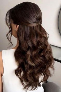 Half Up Half Down Curly Bridal Hair, Bridal Hair Down Brown, Soft Curls Half Up Half Down, Wedding Hair For Off Shoulder Dress, Medium Length Hair Styles Formal, Graduation Hairstyles With Cap Curls, 8th Grade Prom Hairstyles, Half Up Curled Hairstyles, Half Up Half Down Front View