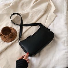 Valentina & Rose - The Priscilla Handbag Black - Valentina & Rose - Default Title Texture Cuir, Simple Handbags, Simple Purse, Leather Shoulder Bags, Pu Leather Bag, Shoulder Sling, نظارات شمسية, Handbags And Purses, Shoulder Bags For Women