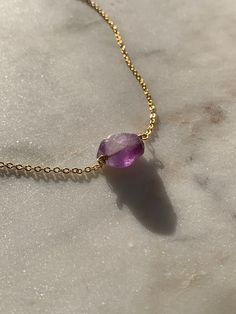 Gold Amethyst Jewelry With Adjustable Chain, Gold Amethyst Necklace With Adjustable Chain, Gold Amethyst Necklace For Healing, Gold Amethyst Round Pendant Jewelry, Gold Amethyst Jewelry As A Gift, Gold Amethyst Jewelry Gift, Gold Amethyst Jewelry For Gift, Gold Briolette Gemstones For Gift, Spiritual Yellow Gold Amethyst Necklace