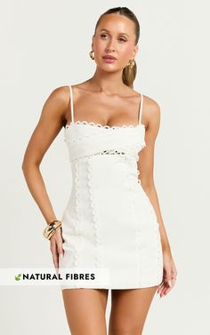 Gigi Mini Dress - Sweetheart Tie Back Scallop Detail Dress in Off White Showpo White Dress, Brunch White Dress, Grad Party Dress Casual, Birthday Summer Dress, White Semi Formal Dresses, Sisterhood Dresses Rush, Cute Mini Dresses Casual, Chic White Mini Dress With Spaghetti Straps, Grad Dresses High School White